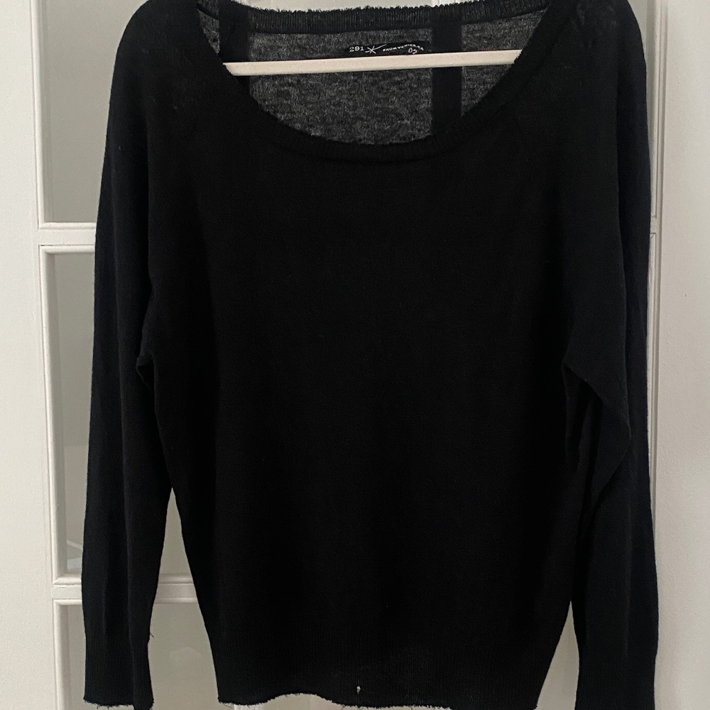 The perfect summer cashmere! 291 Venice Pullover Sweater